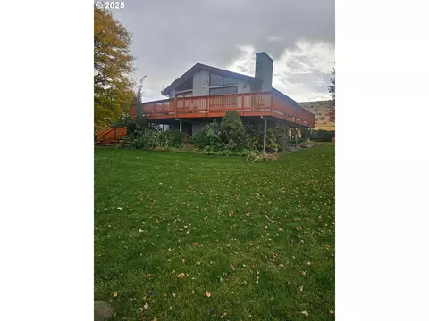 81765 Lee Estates Ln, Umatilla, OR 97882