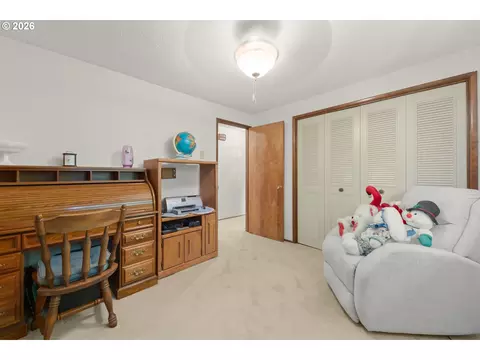 310 Hatton Ave, Eugene, OR 97404 photo 28