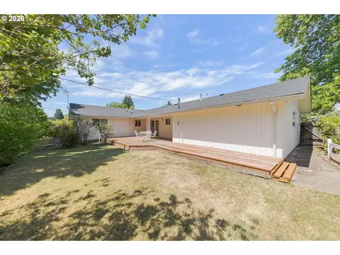 310 Hatton Ave, Eugene, OR 97404 photo 37
