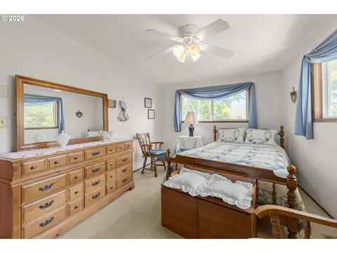 310 Hatton Ave, Eugene, OR 97404 photo 30
