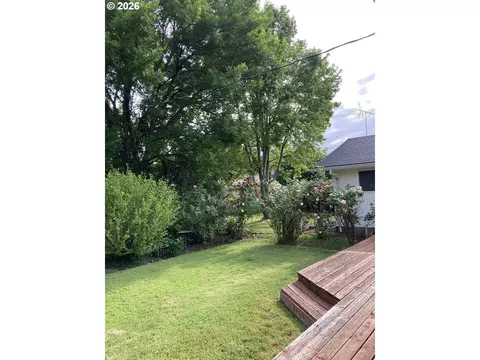 310 Hatton Ave, Eugene, OR 97404 photo 34