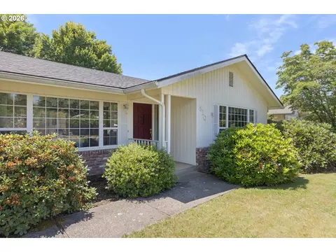 310 Hatton Ave, Eugene, OR 97404 photo 6