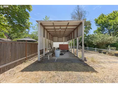 310 Hatton Ave, Eugene, OR 97404 photo 45