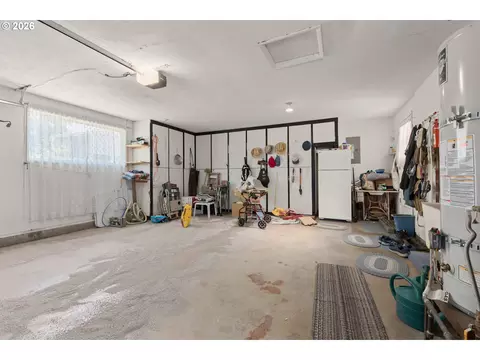310 Hatton Ave, Eugene, OR 97404 photo 32