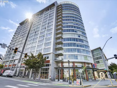 1926 W Burnside St #606, Portland, OR 97209