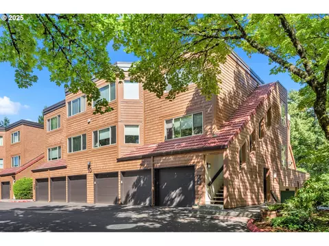71 Oswego Smt Or Smt, Lake Oswego, OR 97035