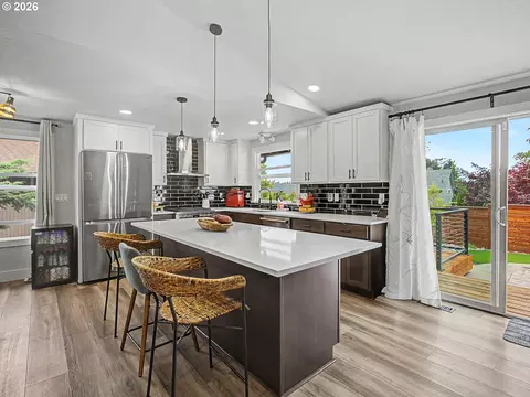 Kitchen - 1413 SW 14th St, Gresham, OR 97080 photo 1 of 9