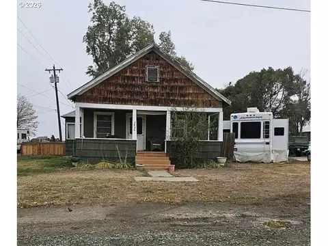 2790 Carter St, Baker City, OR 97814