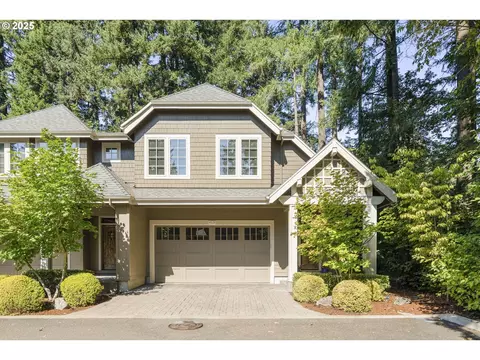 4521 Trillium Woods, Lake Oswego, OR 97035