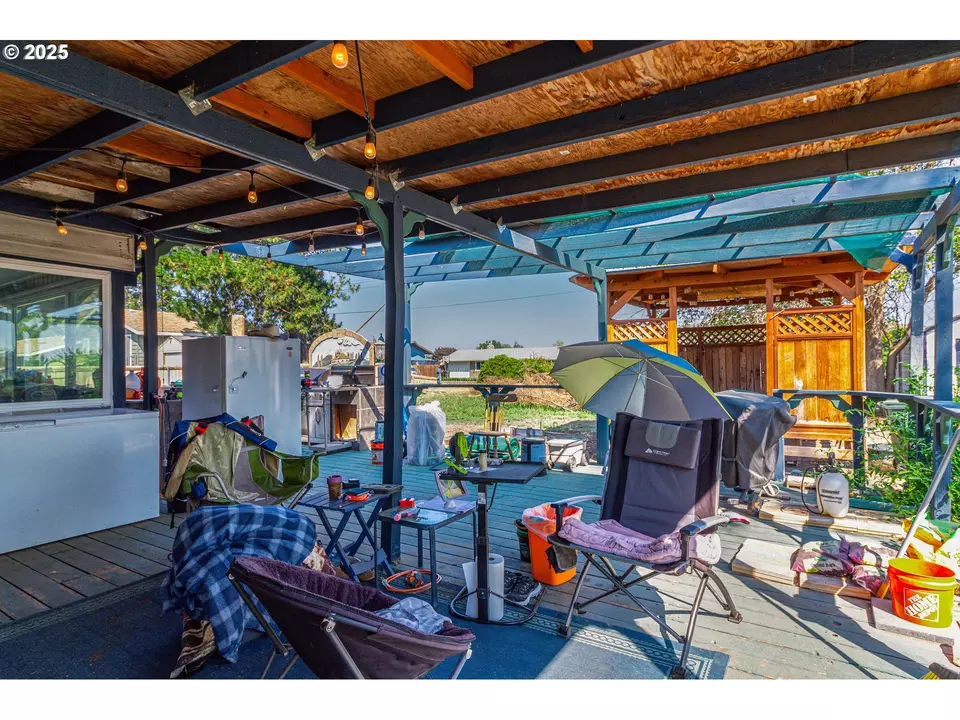  160 NW Logan Dr, Hermiston, OR 97838 photo 23