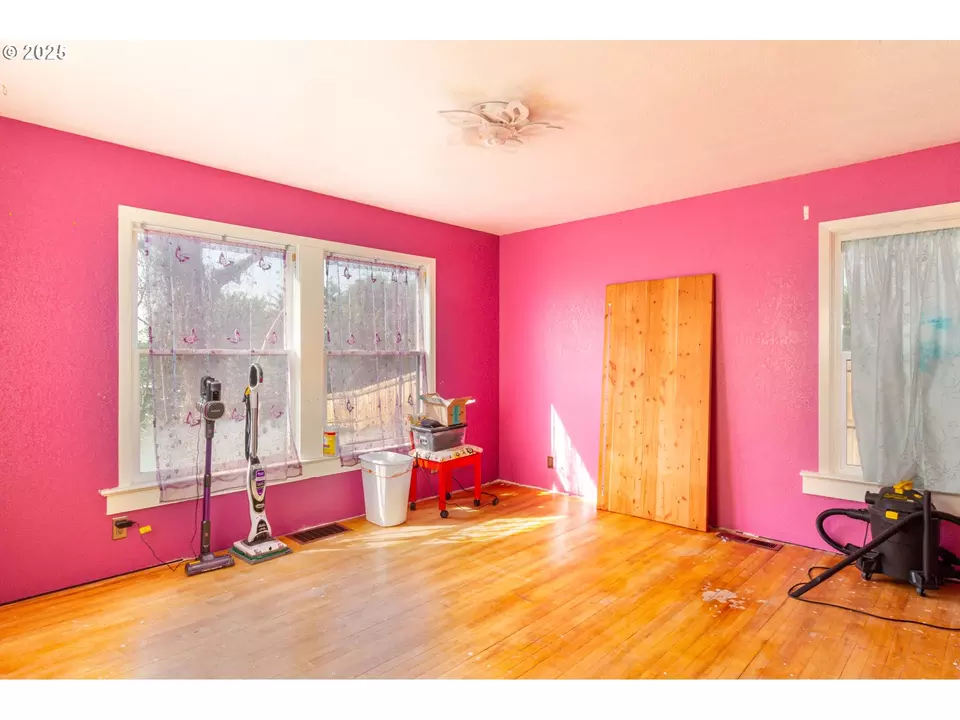  160 NW Logan Dr, Hermiston, OR 97838 photo 6