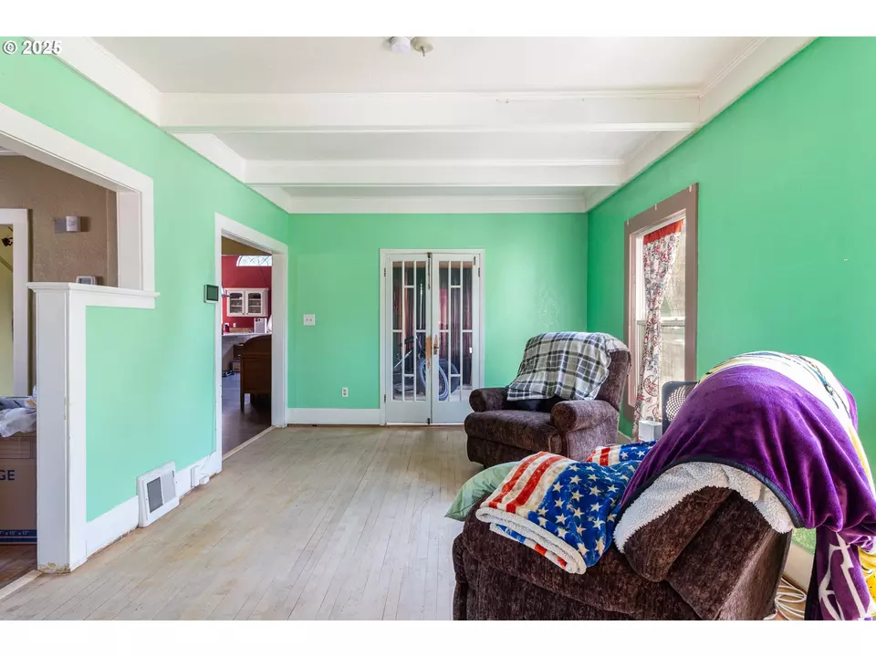  160 NW Logan Dr, Hermiston, OR 97838 photo 5