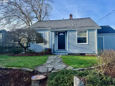 9525 N Polk Ave, Portland, OR 97203