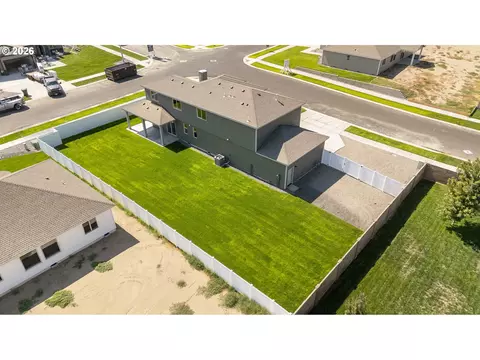 View/Area - 615 Tatone St, Boardman, OR 97818 photo 3 of 5