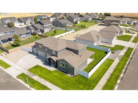View/Area - 615 Tatone St, Boardman, OR 97818 photo 2 of 5
