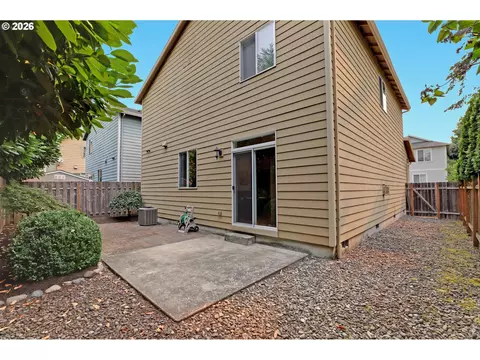 Exterior - 3853 SE 181st Pl, Portland, OR 97236 photo 3 of 3
