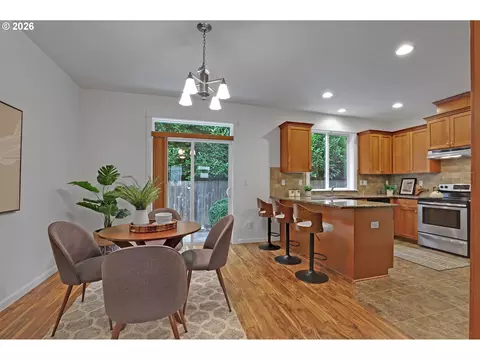 Dining - 3853 SE 181st Pl, Portland, OR 97236 photo 1 of 2