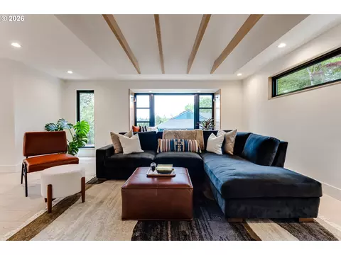 Living - 2775 Fillmore St, Eugene, OR 97405 photo 2 of 4