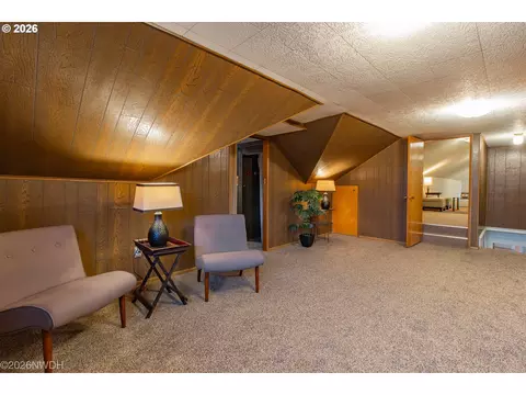 Other - 144 Briarcliff Dr, Eugene, OR 97404 photo 6 of 18
