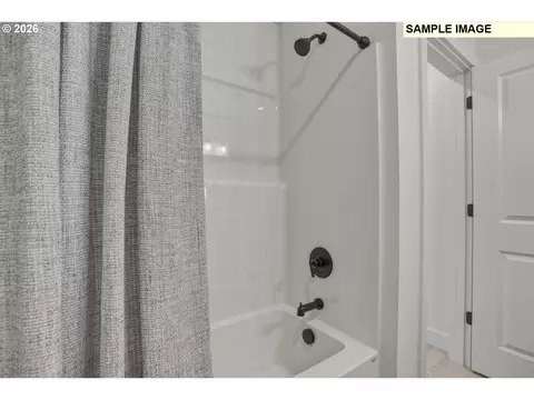 Bath - 677 Grant St, Umatilla, OR 97882 photo 4 of 4