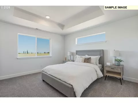 Bedroom - 677 Grant St, Umatilla, OR 97882 photo 1 of 4