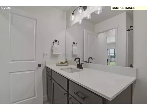 Bath - 677 Grant St, Umatilla, OR 97882 photo 3 of 4