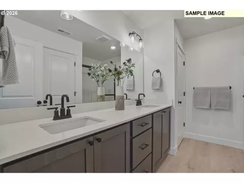 Bath - 677 Grant St, Umatilla, OR 97882 photo 1 of 4