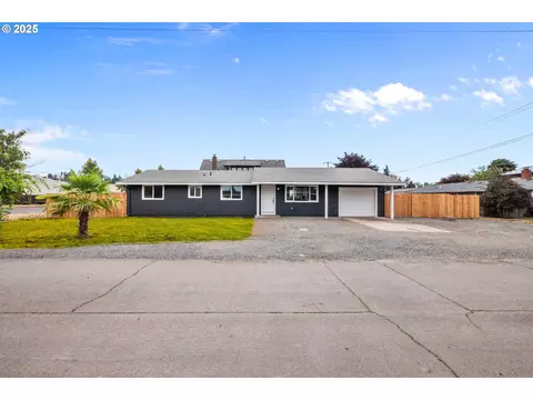 608 Washington St, Silverton, OR 97381
