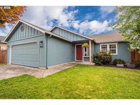 1852 S 60th St, Springfield, OR 97478
