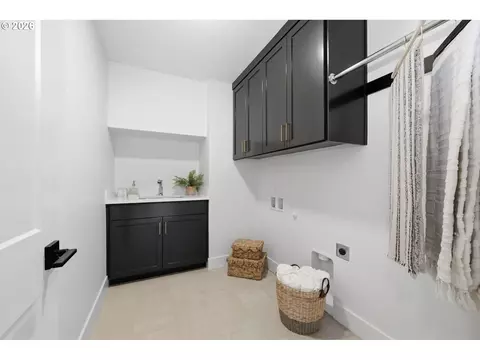 Other - 3445 Summit Sky Blvd, Eugene, OR 97405 photo 2 of 4