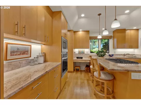 Kitchen - 3659 Agate St, Eugene, OR 97405 photo 2 of 5