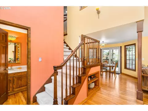 Entry Way - 5277 Overbrook Ln, Eugene, OR 97405 photo 1 of 1