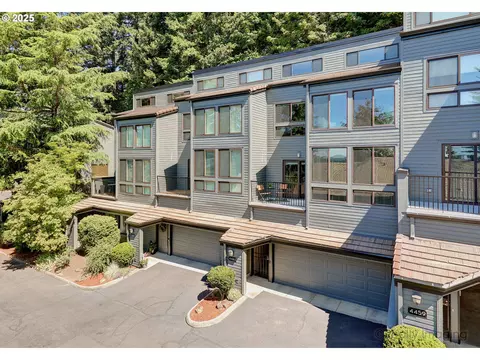 4463 Thunder Vista Ln, Lake Oswego, OR 97035