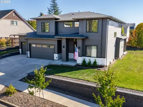 2650 NW Mt Ashland Dr, Mcminnville, OR 97128