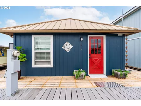 1815 N Jantzen Ave, Portland, OR 97217