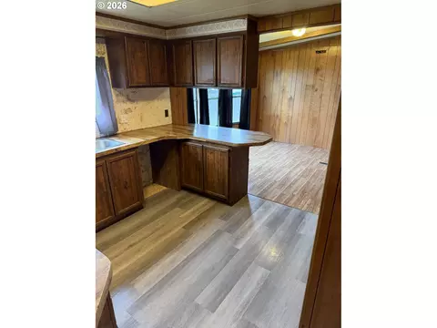 Kitchen - 737 N 15th Ave, Elgin, OR 97827 photo 1 of 1