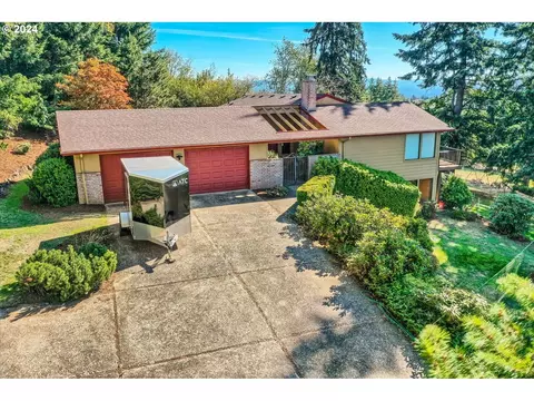 14020 SE 215th Ct, Damascus, OR 97089