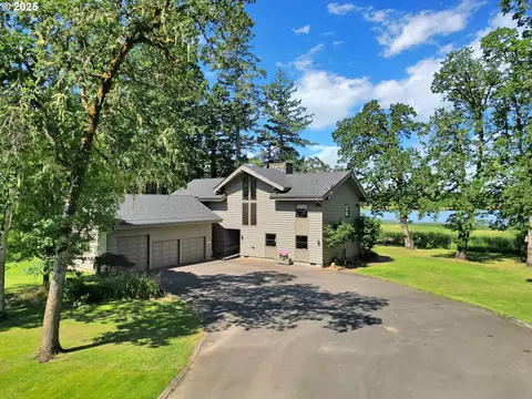 88800 Winter Ln, Veneta, OR 97487