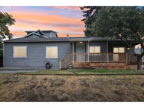12037 SE Mill Ct, Portland, OR 97216