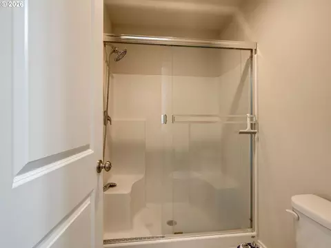 Bath - 2358 SE Palmquist Rd, Gresham, OR 97080 photo 1 of 4