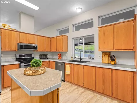 70460 Nick Thomas Rd, Rainier, OR 97048 photo 16