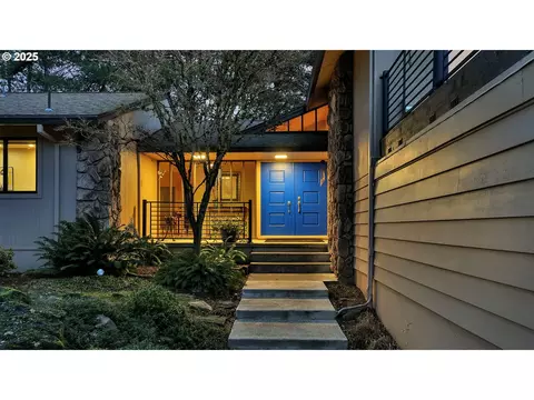 11200 SW Lynnridge Ave, Portland, OR 97225