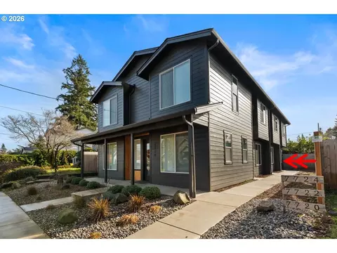 7722 SE Tolman St #3, Portland, OR 97206