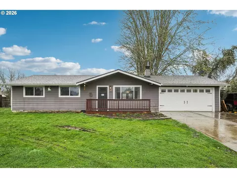 426 NE Hill St, Sheridan, OR 97378