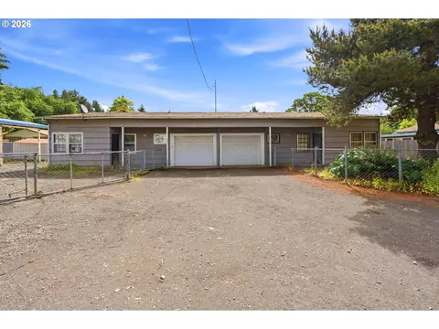 1495 E Santiam St, Stayton, OR 97383