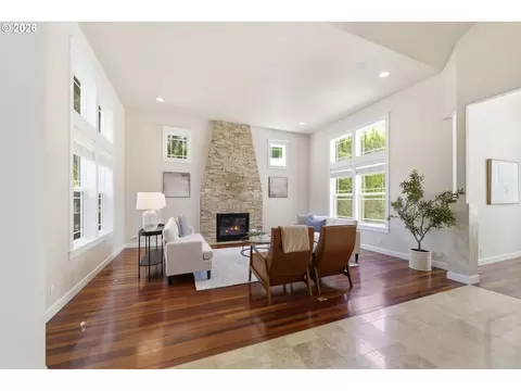 Living - 3333 Riverplace Dr, Eugene, OR 97401 photo 1 of 1