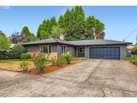 21339 SE Alder St, Gresham, OR 97030