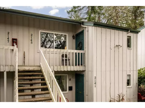 2145 Hawkins Ln, Eugene, OR 97405