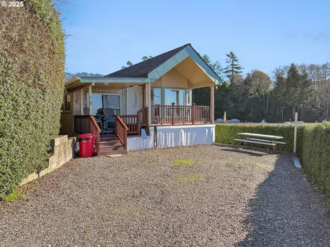 16219 Lower Harbor Rd #P9, Brookings, OR 97415