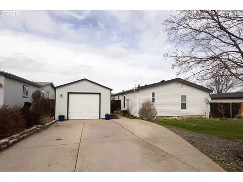 2225 Terra Lea Ct, La Grande, OR 97850